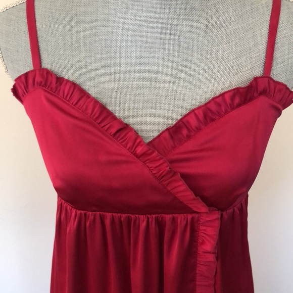 H&M fuschia pink satin feel dress. (Never worn). - Picture 6 of 9